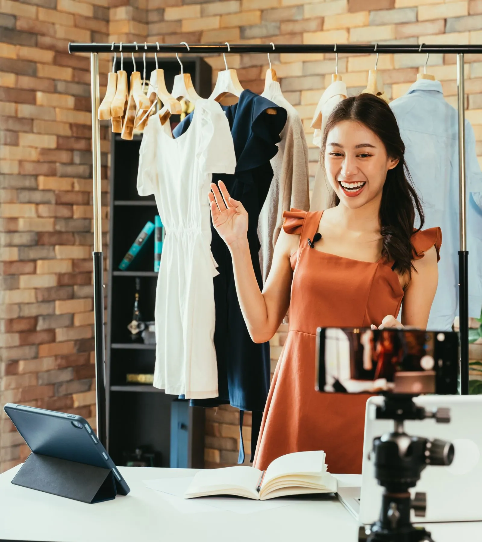 Ứng-dụng-AI-Agent-Bán-Hàng-Đột-phá-Doanh-Thu